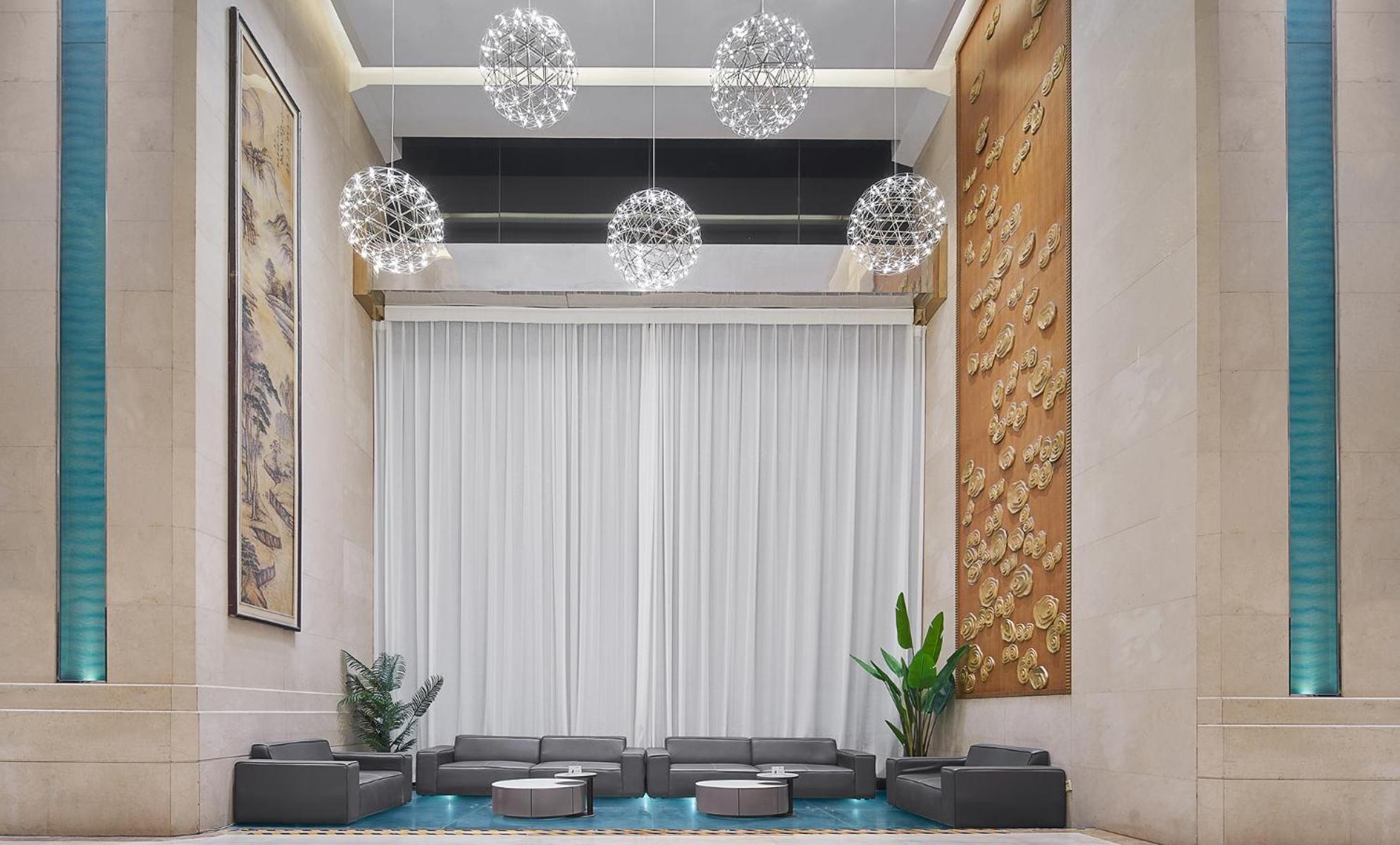 Mehood Lestie International Hotel Linhexi Guangzhou East Railway Branch - Free Shuttle Bus To Canton Fair Complex During Canton Fair Period & Free Afternoon Tea & Free Midnight Snack & Free Vpn Internet Access Bagian luar foto