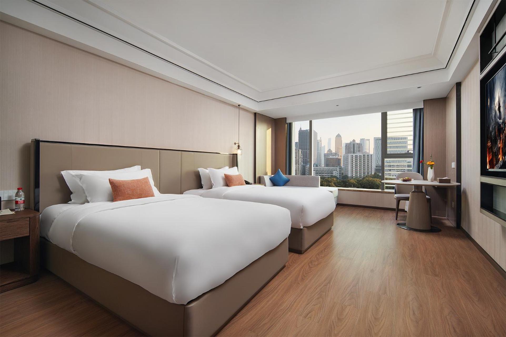Mehood Lestie International Hotel Linhexi Guangzhou East Railway Branch - Free Shuttle Bus To Canton Fair Complex During Canton Fair Period & Free Afternoon Tea & Free Midnight Snack & Free Vpn Internet Access Bagian luar foto
