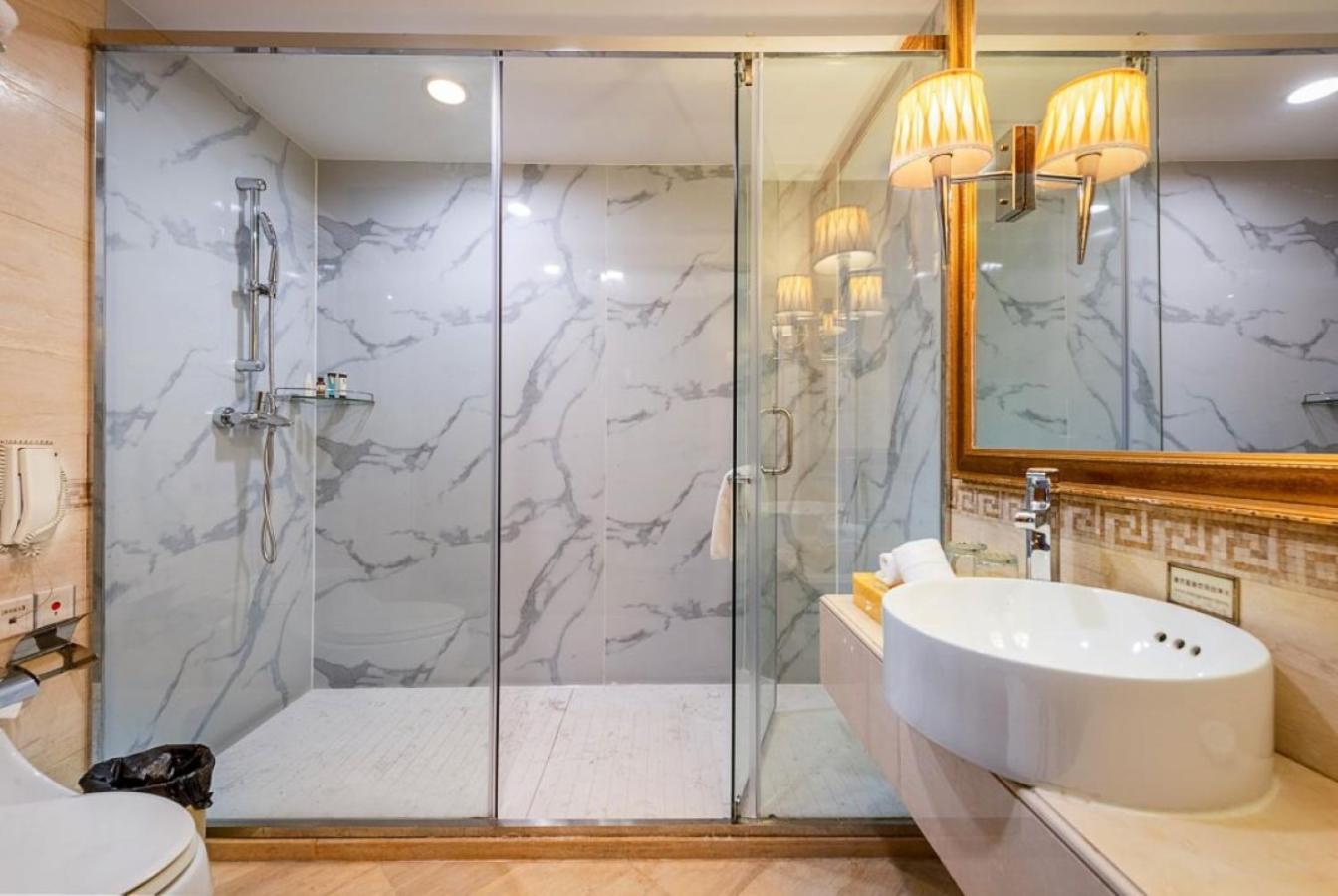 Mehood Lestie International Hotel Linhexi Guangzhou East Railway Branch - Free Shuttle Bus To Canton Fair Complex During Canton Fair Period & Free Afternoon Tea & Free Midnight Snack & Free Vpn Internet Access Bagian luar foto
