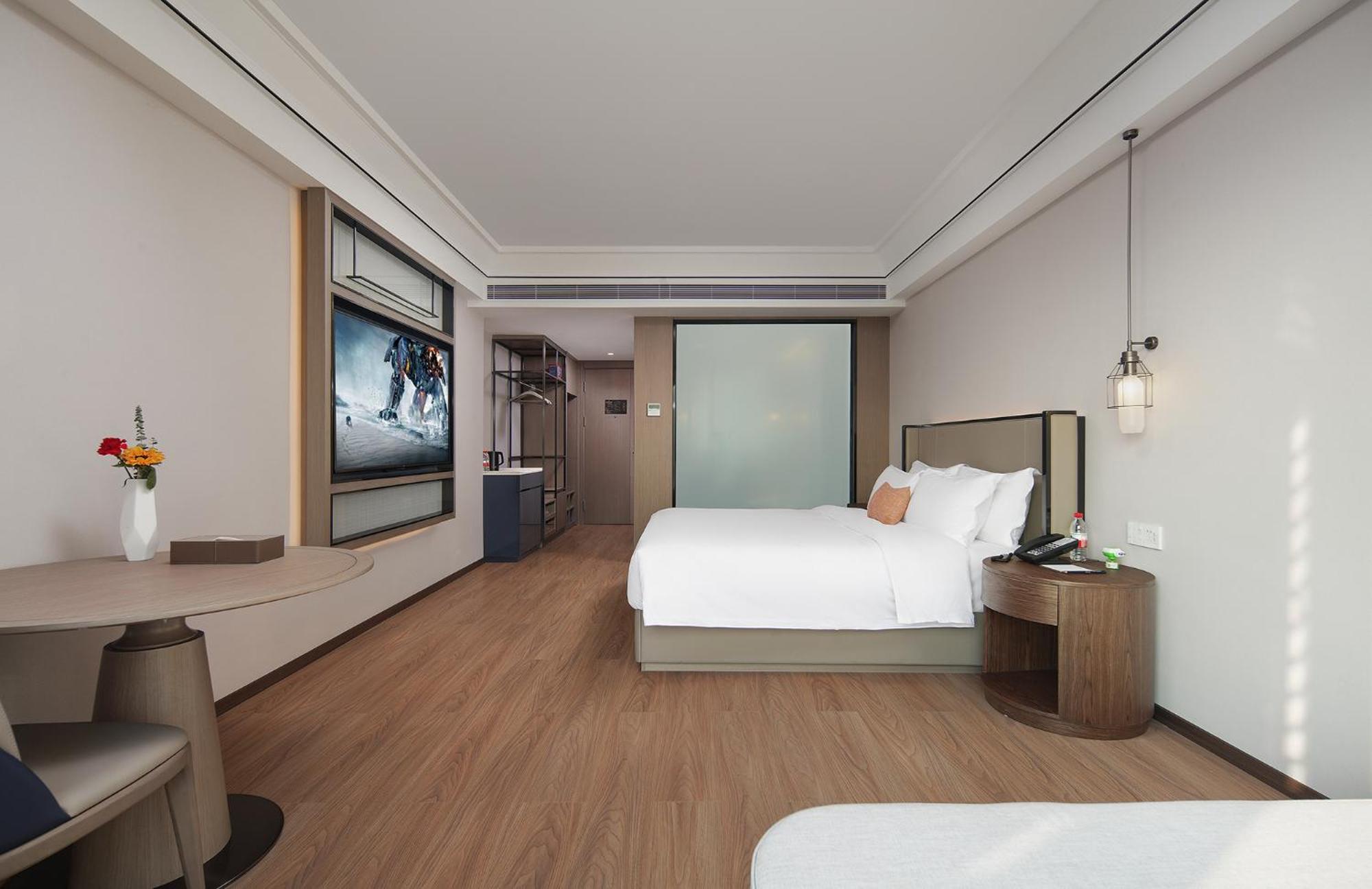 Mehood Lestie International Hotel Linhexi Guangzhou East Railway Branch - Free Shuttle Bus To Canton Fair Complex During Canton Fair Period & Free Afternoon Tea & Free Midnight Snack & Free Vpn Internet Access Bagian luar foto