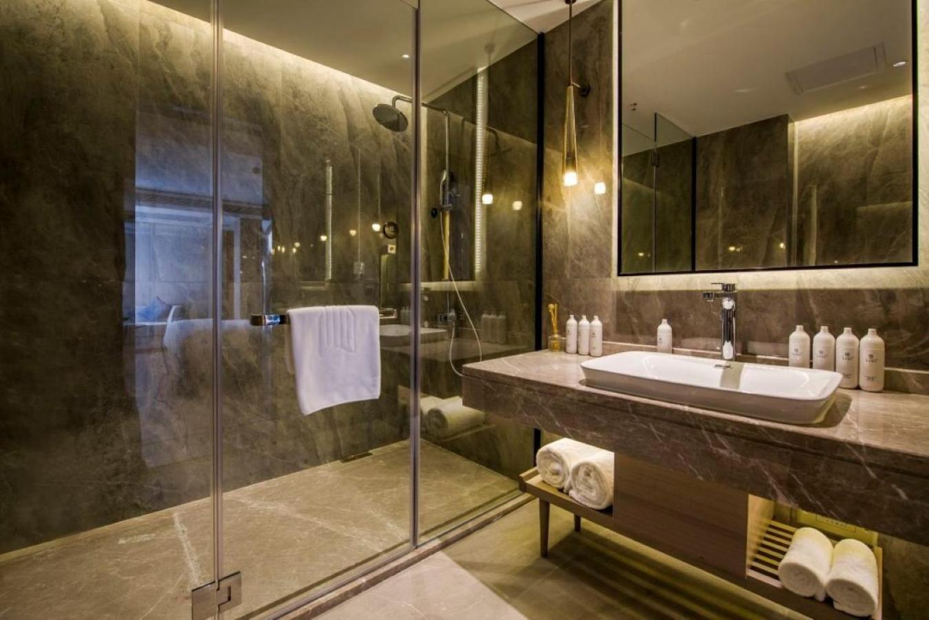 Mehood Lestie International Hotel Linhexi Guangzhou East Railway Branch - Free Shuttle Bus To Canton Fair Complex During Canton Fair Period & Free Afternoon Tea & Free Midnight Snack & Free Vpn Internet Access Bagian luar foto