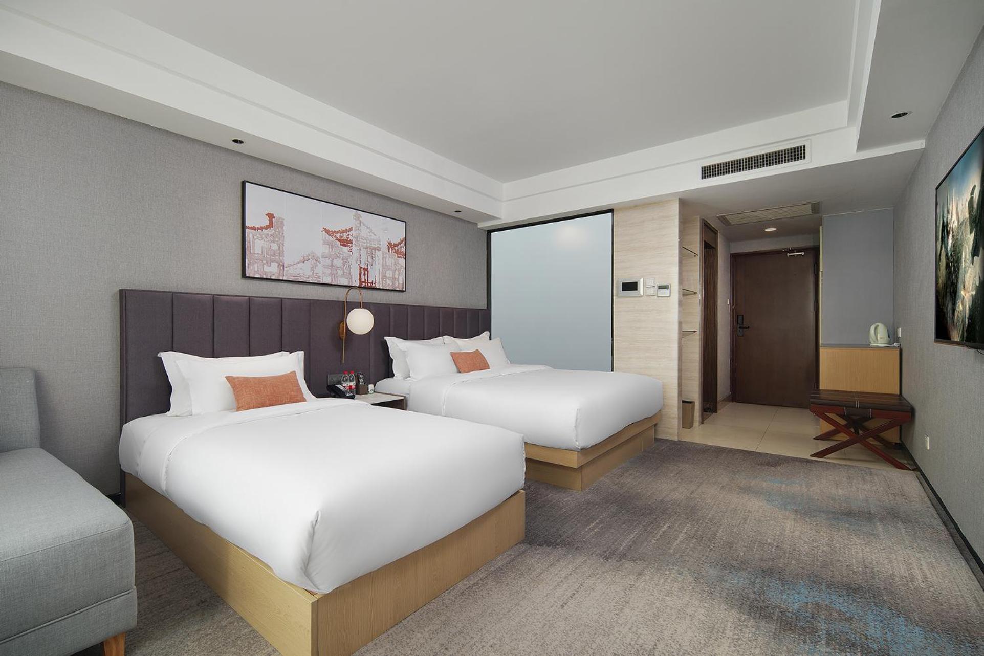 Mehood Lestie International Hotel Linhexi Guangzhou East Railway Branch - Free Shuttle Bus To Canton Fair Complex During Canton Fair Period & Free Afternoon Tea & Free Midnight Snack & Free Vpn Internet Access Bagian luar foto